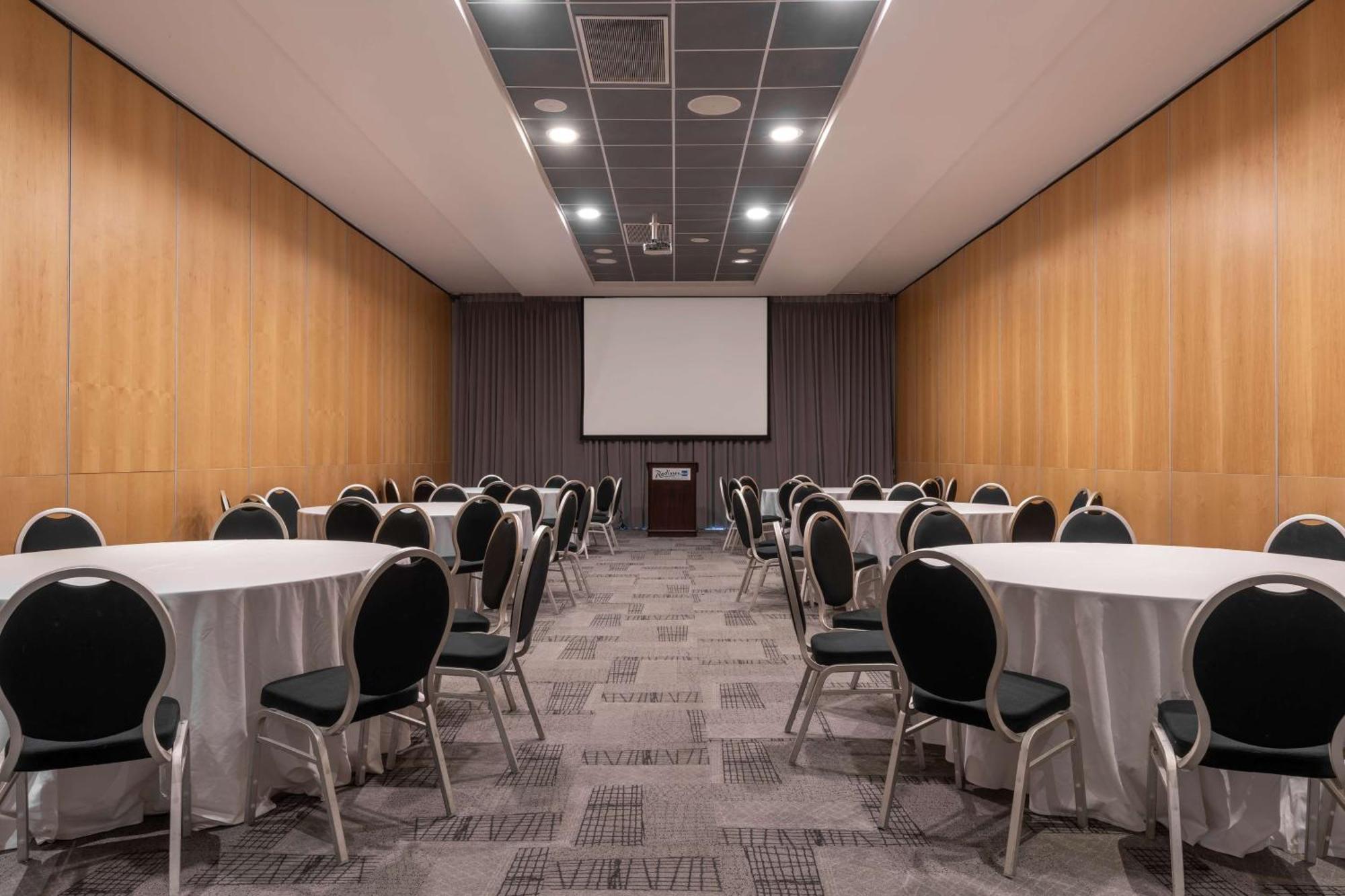 伊丽莎白港丽笙布鲁酒店 外观 照片 Meeting room