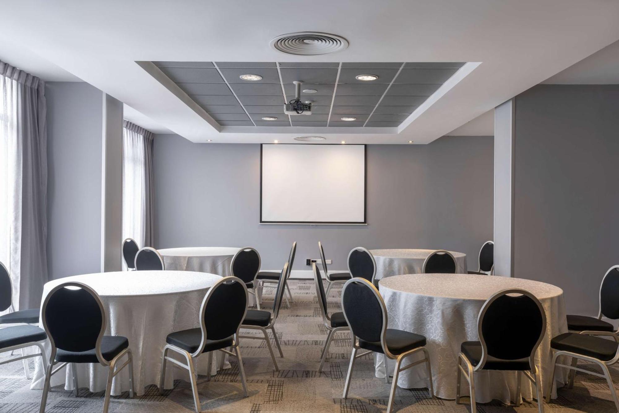 伊丽莎白港丽笙布鲁酒店 外观 照片 A meeting room