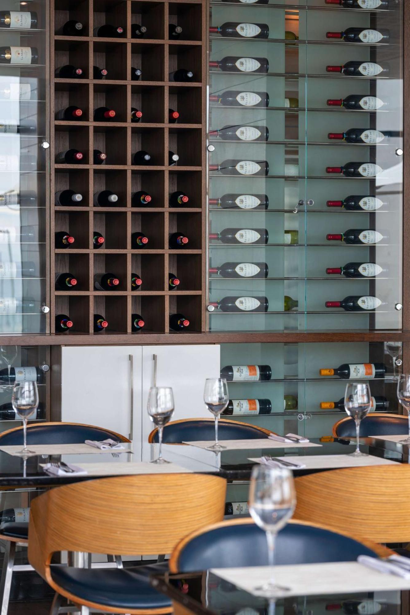 伊丽莎白港丽笙布鲁酒店 外观 照片 Wine rack