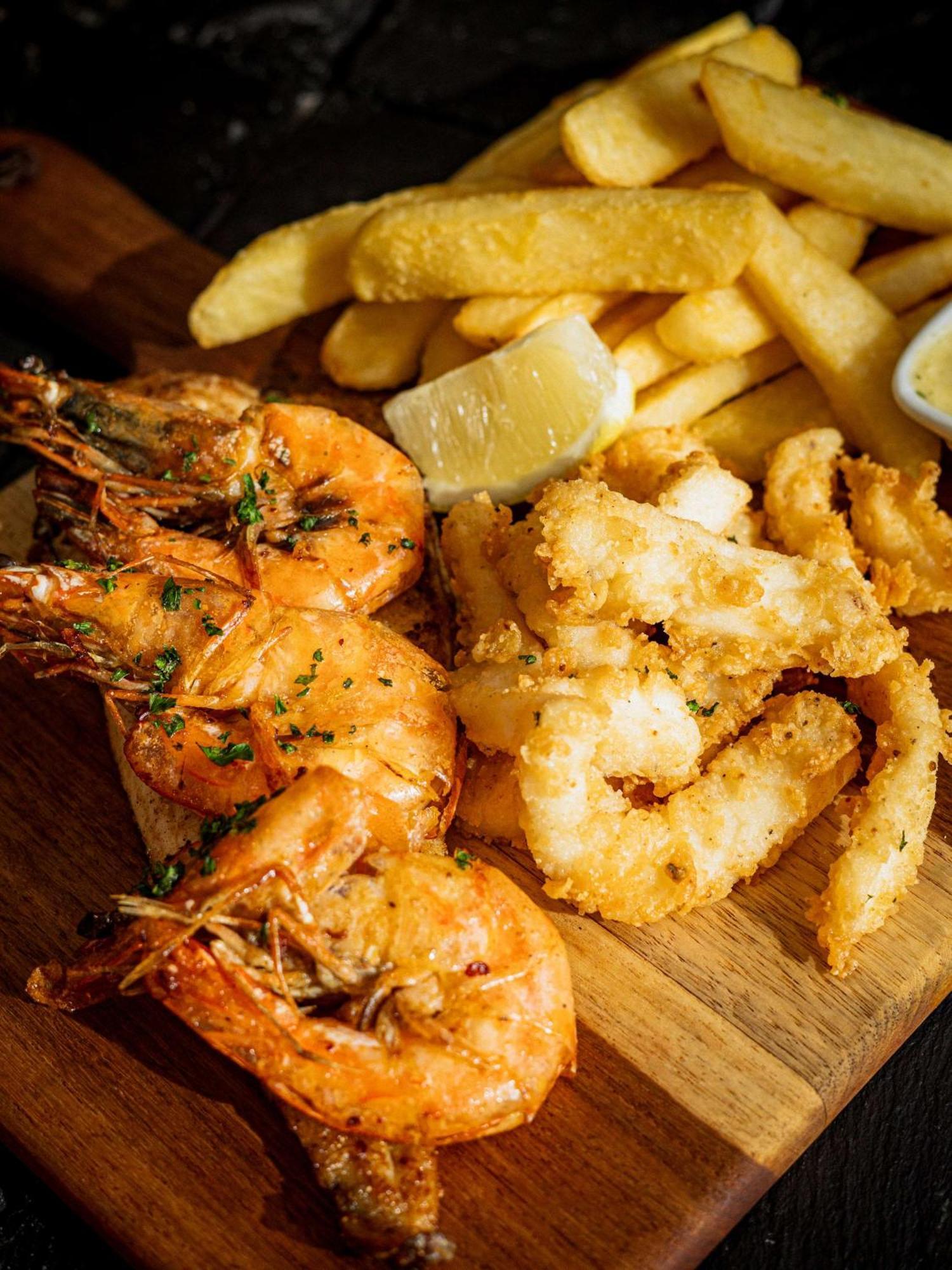 伊丽莎白港丽笙布鲁酒店 外观 照片 Seafood platter